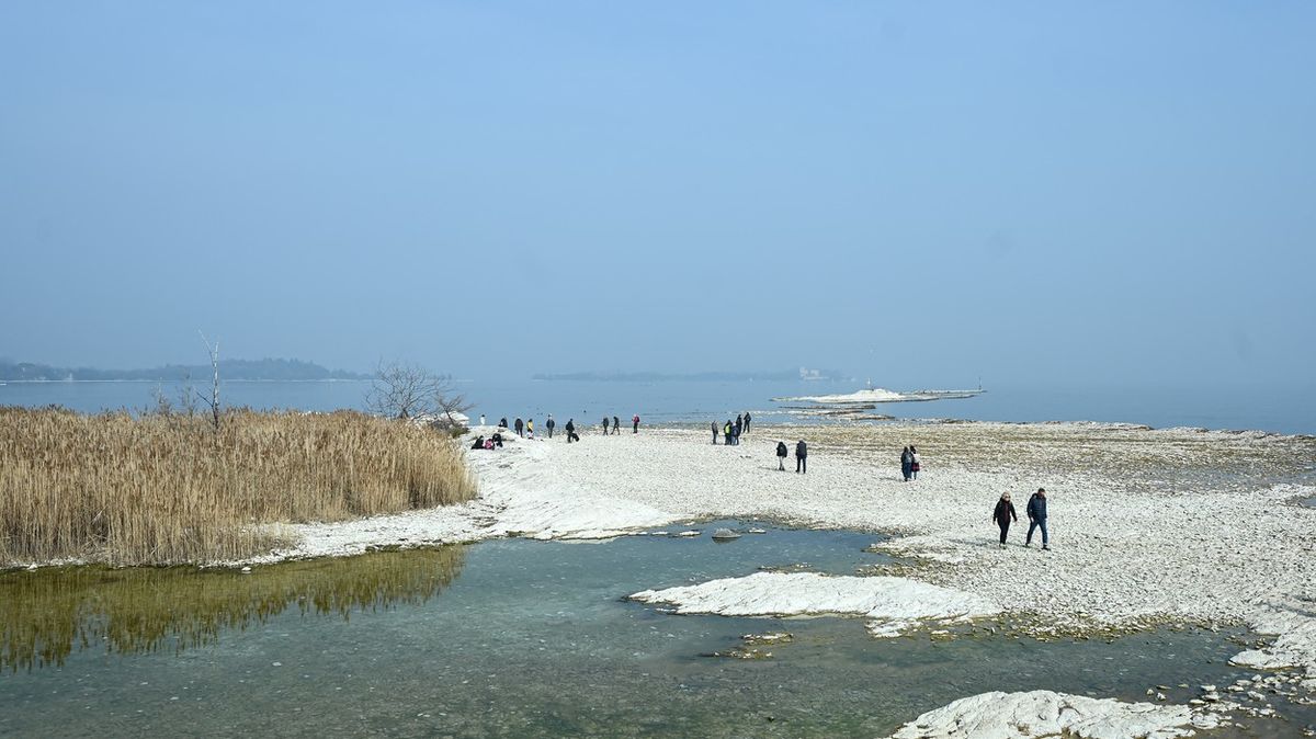 Fotky Gardského jezera: Suchou nohou se dostanete i na ostrov